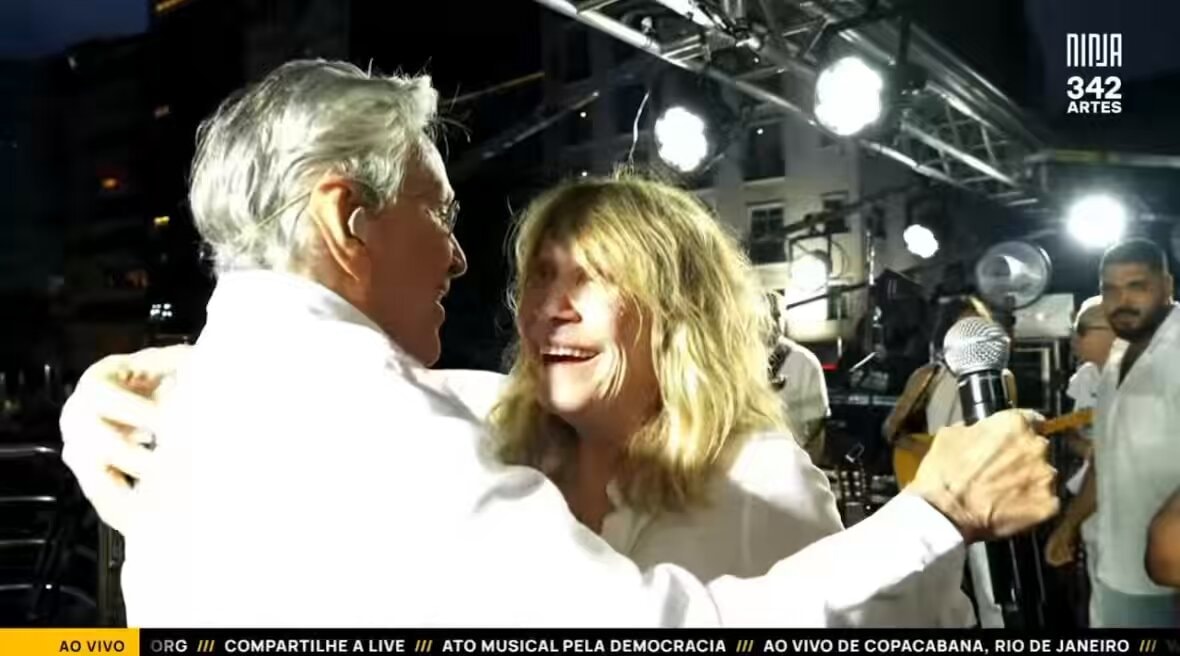 Renata Sorrah at Ato Pela Democracia