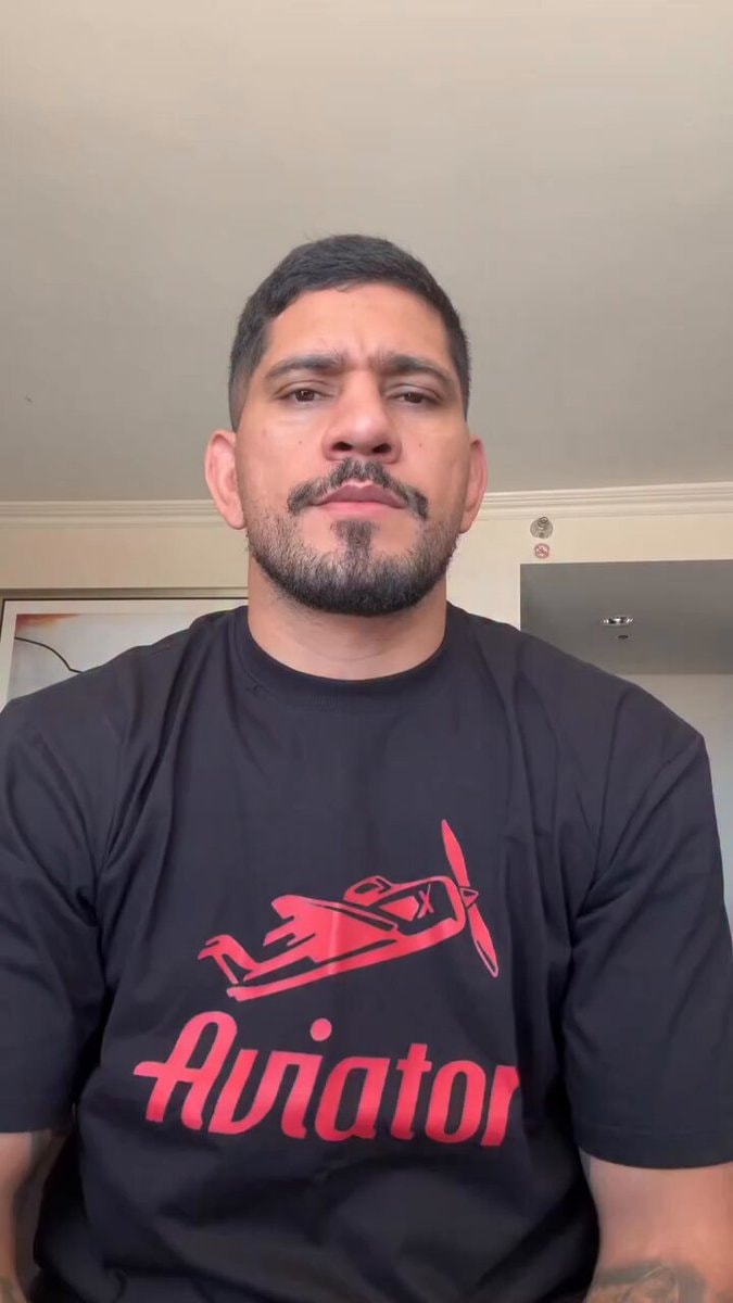 Alex Pereira asks fans about next fight Alex Pereira asks fans about next fight