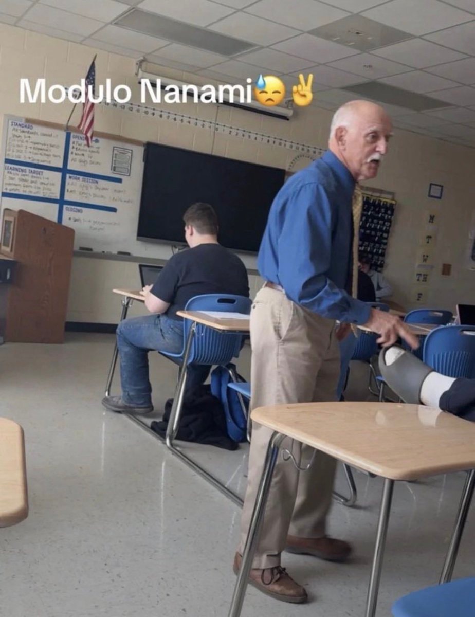Nanami classroom moment