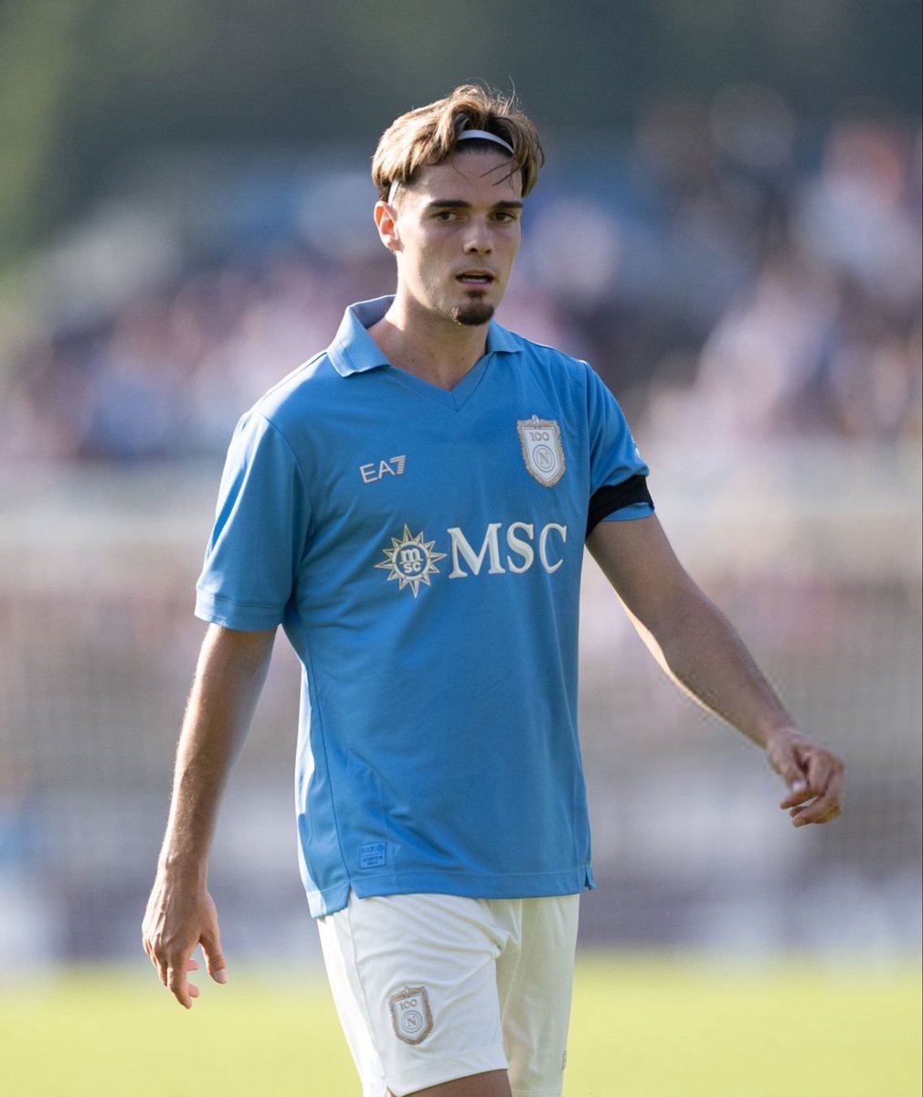 Bayer Leverkusen bid for Miguel Gutierrez (photo 1 of 2)