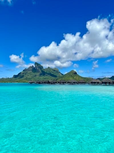 Bora Bora colors (photo 2 of 2)