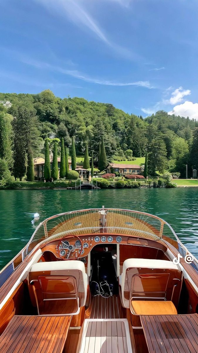 Lake Como Italy (photo 4 of 4)