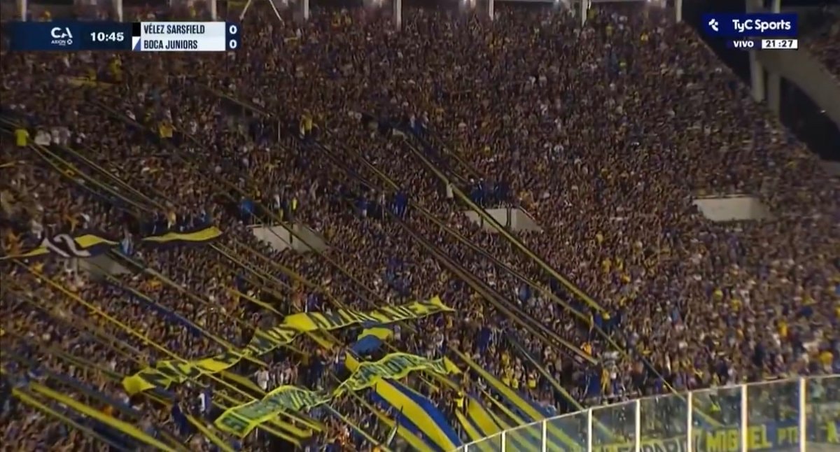 Boca Juniors match Messi tribute (photo 3 of 3)