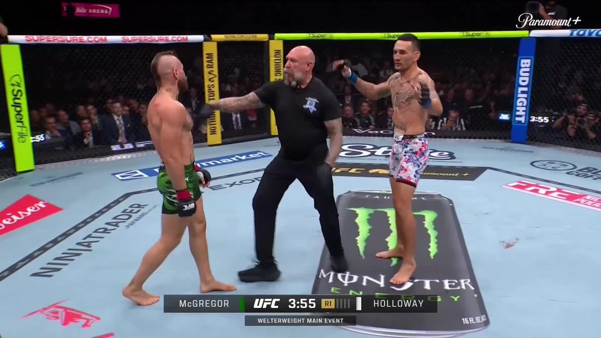 Conor McGregor leg injury UFC fight stopped