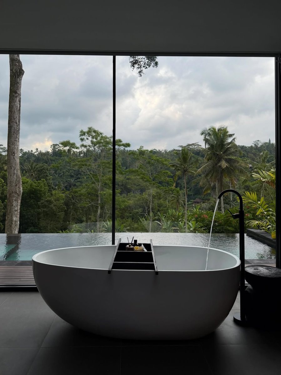 luxury bathtub jungle view luxury bathtub jungle view