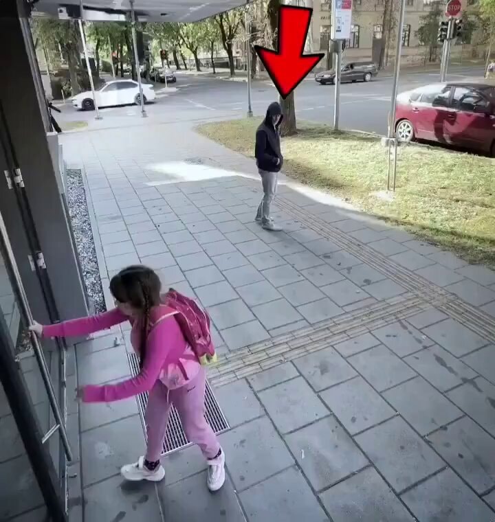 scared girl acts wisely