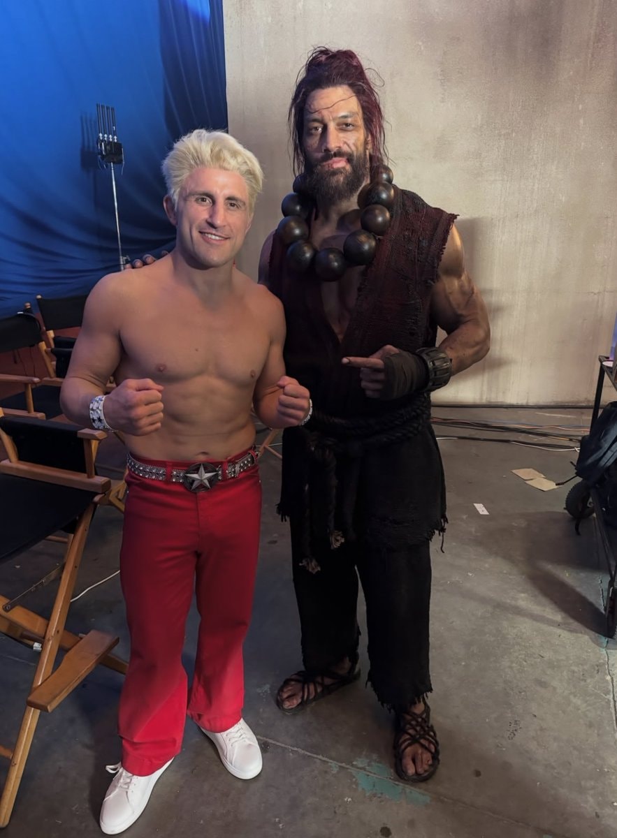 Roman Reigns and Alexander Volkanovski on Street Fighter set Roman Reigns and Alexander Volkanovski on Street Fighter set