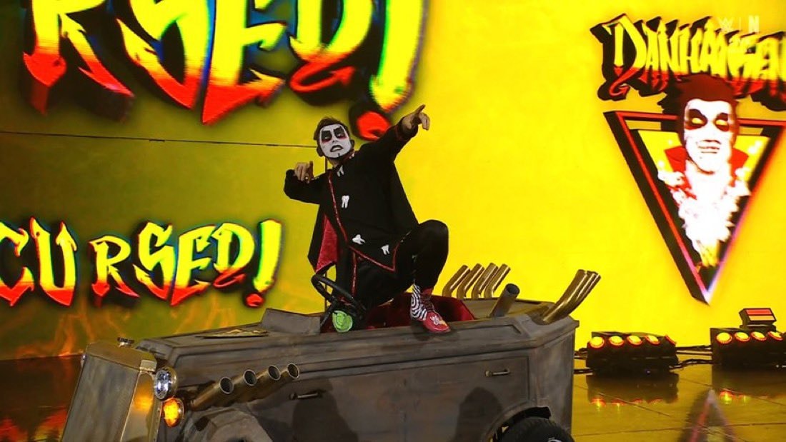 Danhausen curses Dominik Mysterio (photo 1 of 2)