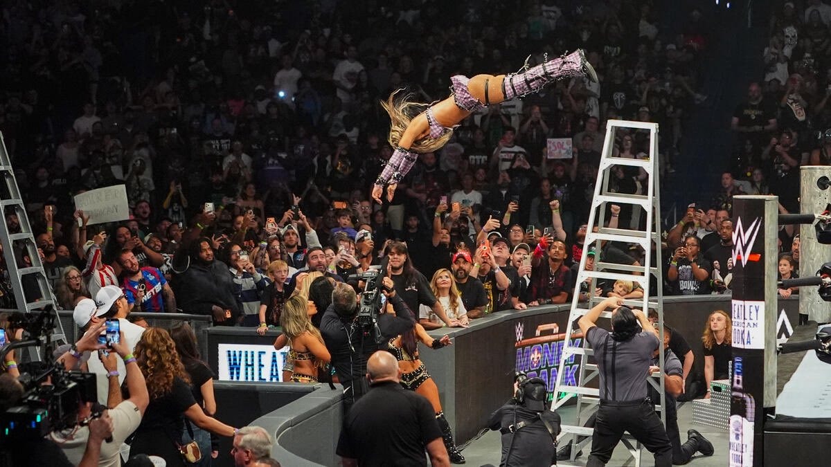 Tiffany Stratton Money in the Bank dive analysis
