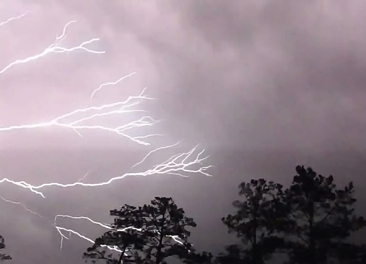 Florida mother and daughter struck by lightning