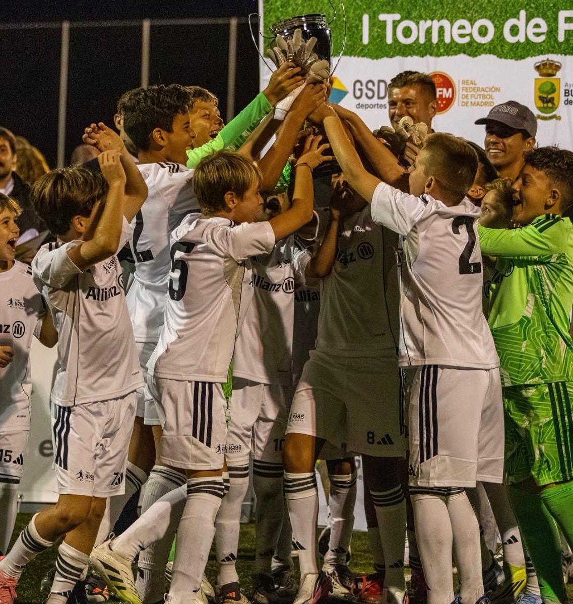 Toni Kroos Academy championship win (photo 2 of 3)