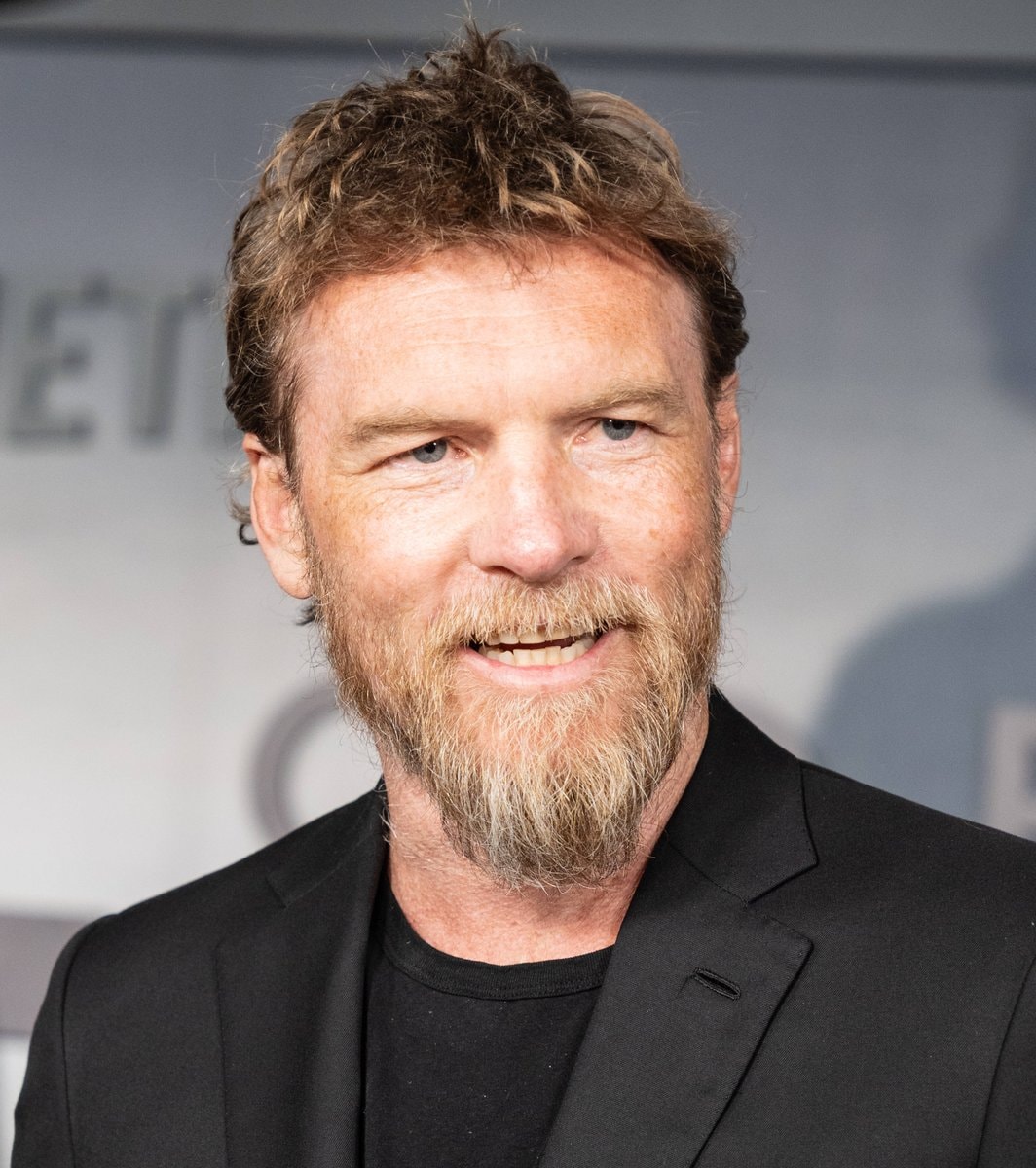 Sam Worthington on Avatar 4 script (photo 1 of 2)
