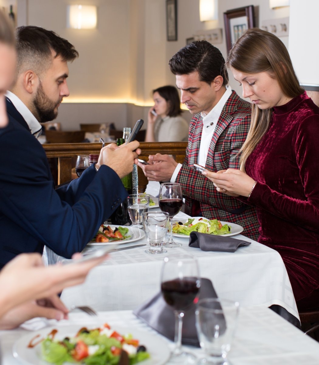 Sardinia dining phone ban