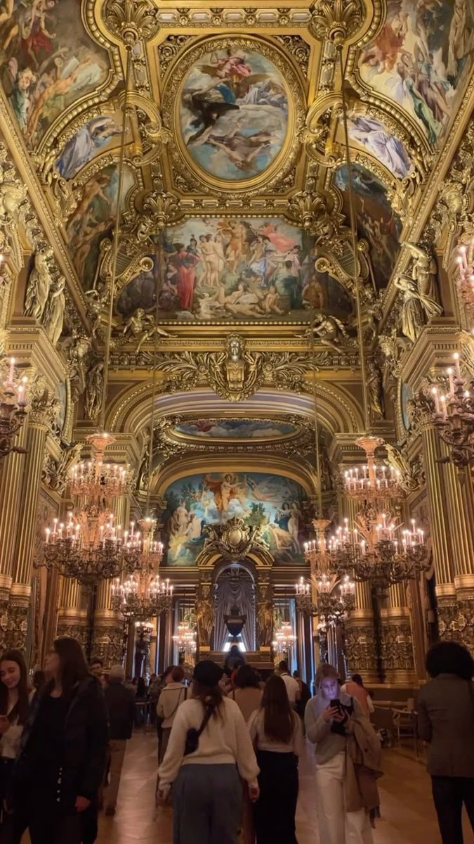 France (photo 4 of 4)