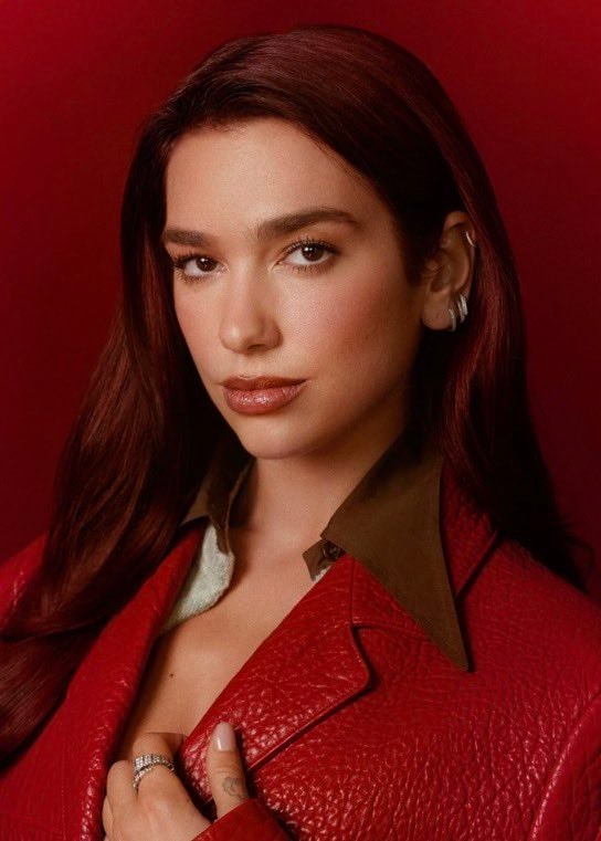 Dua Lipa 31st birthday (photo 1 of 2) Dua Lipa 31st birthday (photo 1 of 2)
