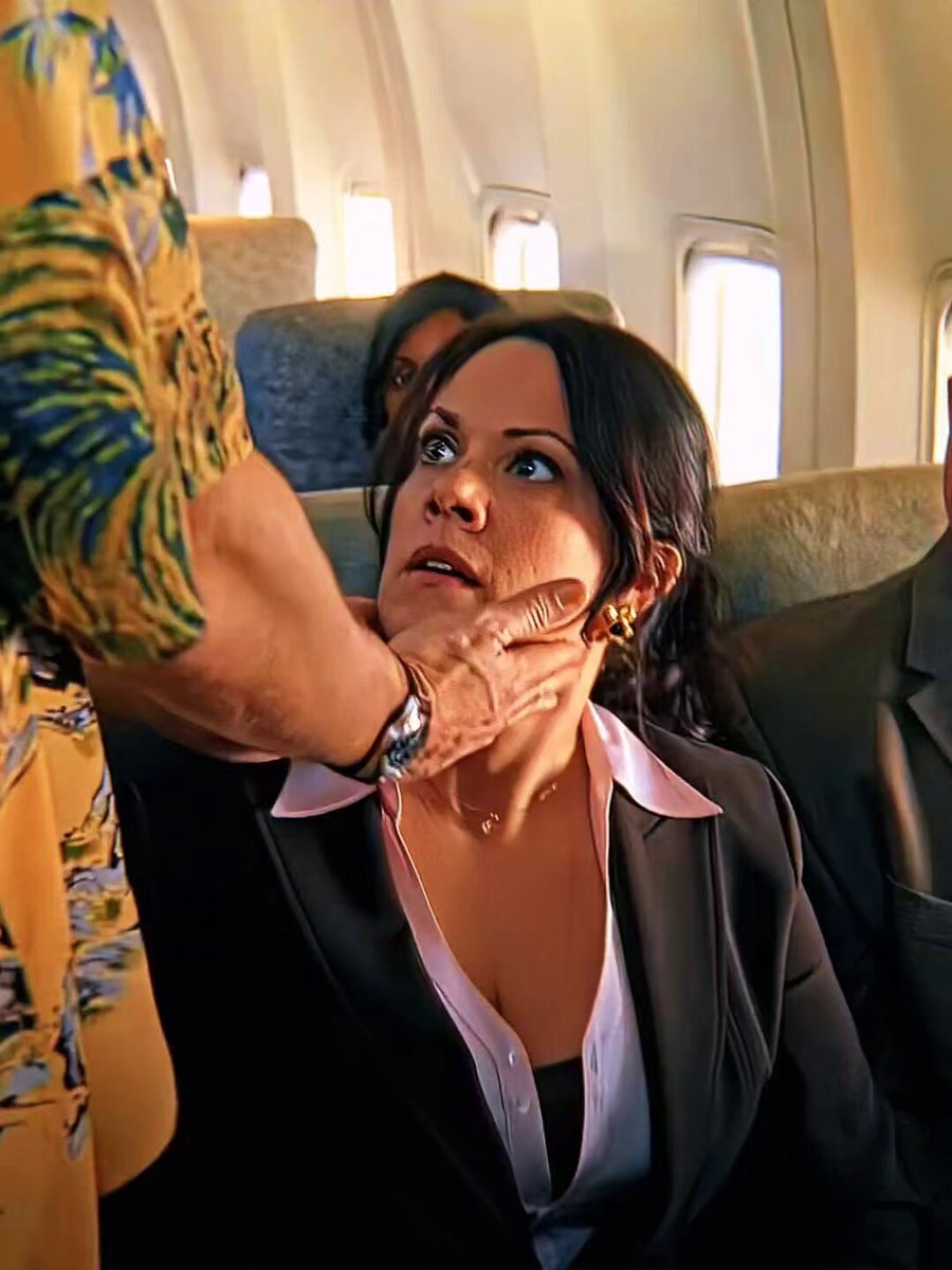 Dr. House airplane scene