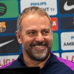 Hansi Flick Barcelona vs Galatasaray
