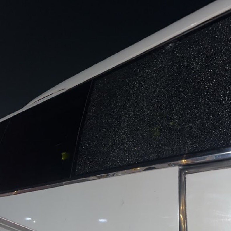 Beşiktaş fans Diyarbakır stone attack