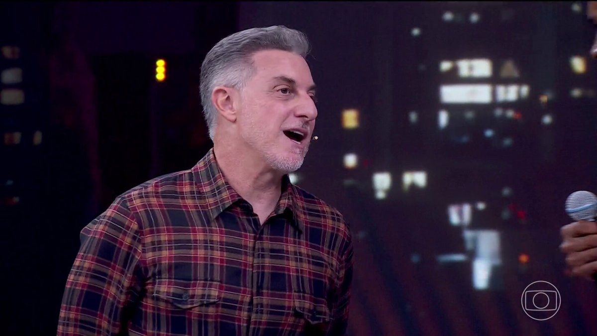 Clara Moneke and Breno DançaDosFamosos