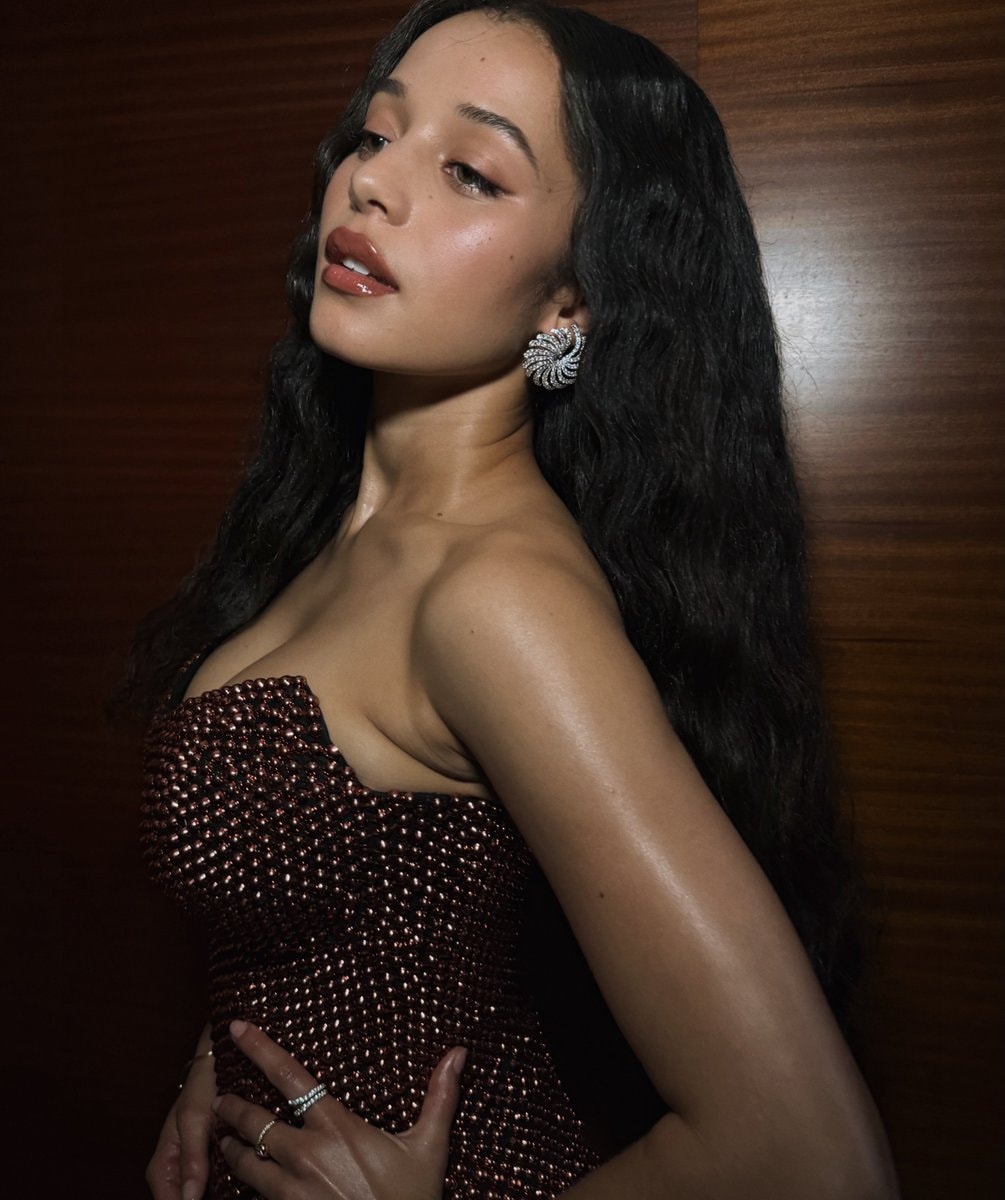 young woman glamorous fashion pose