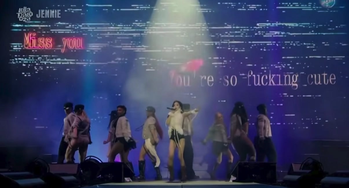 JENNIE new song performance