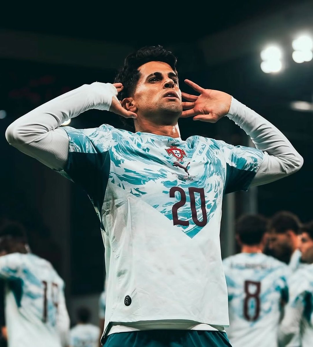 João Cancelo goal for independent Portugal