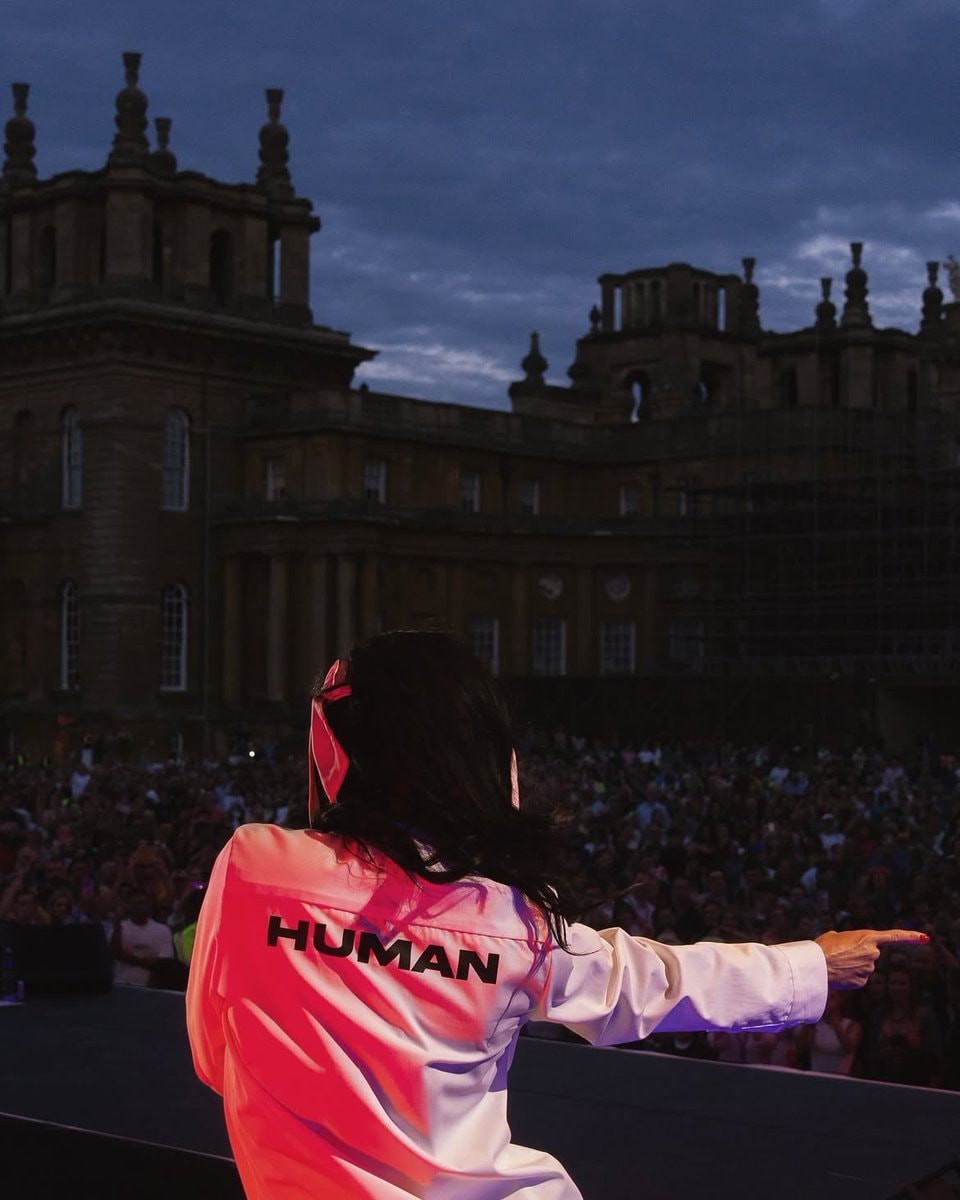 Katy Perry Blenheim Palace Festival (photo 2 of 2)