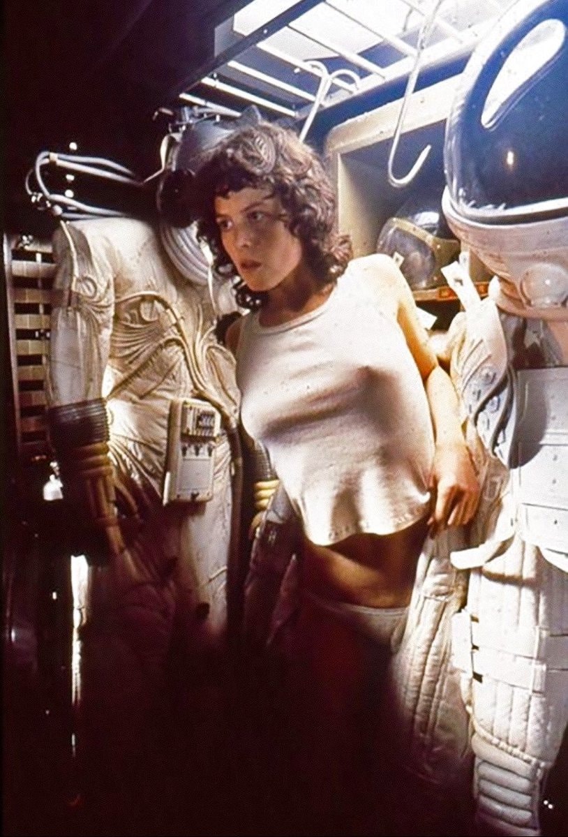 Sigourney Weaver 77th Birthday (photo 2 of 2)