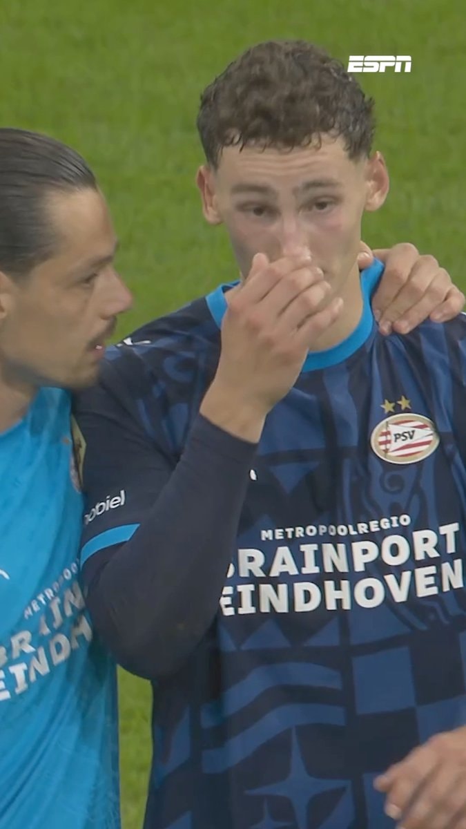 Van Bommel foul on Bouwman injury update