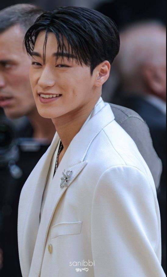San ATEEZ Milan Fashion Show