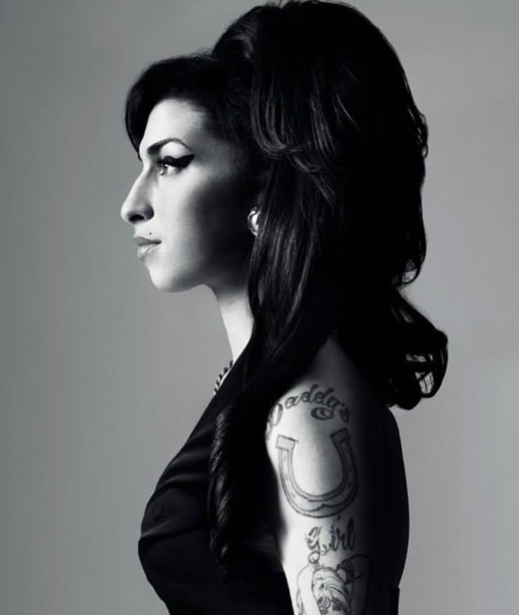 Amy Winehouse 15 years (photo 1 of 2)