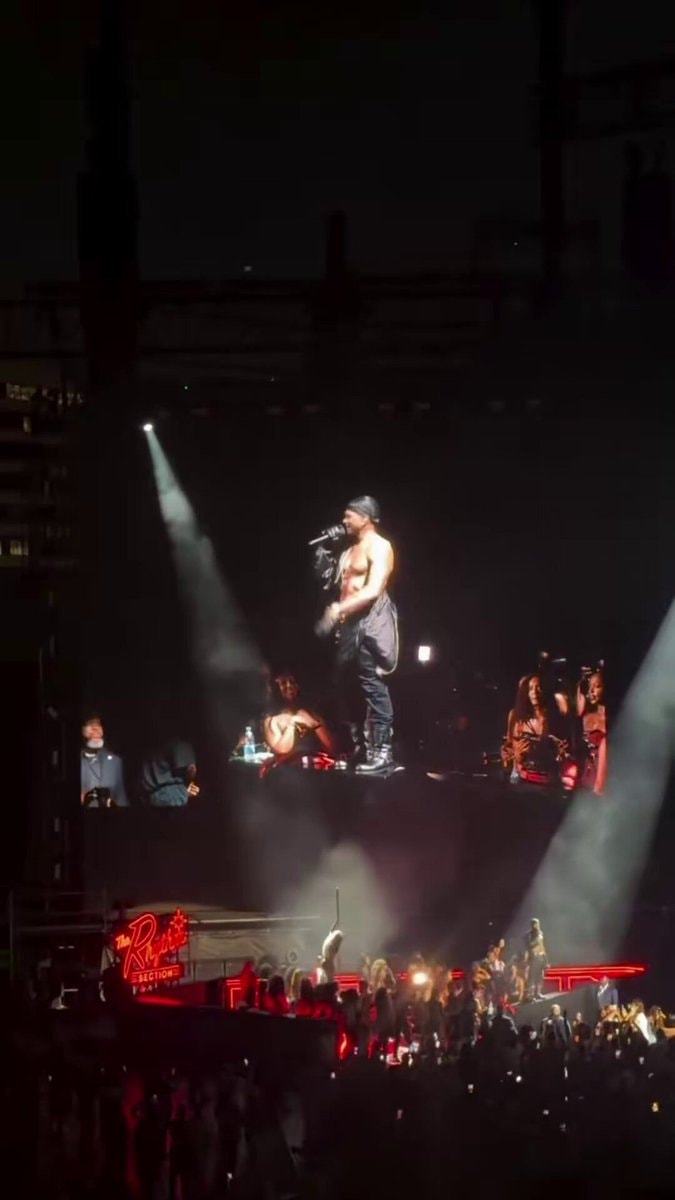 Usher Nashville stage incident Gabrielle Cheyenne