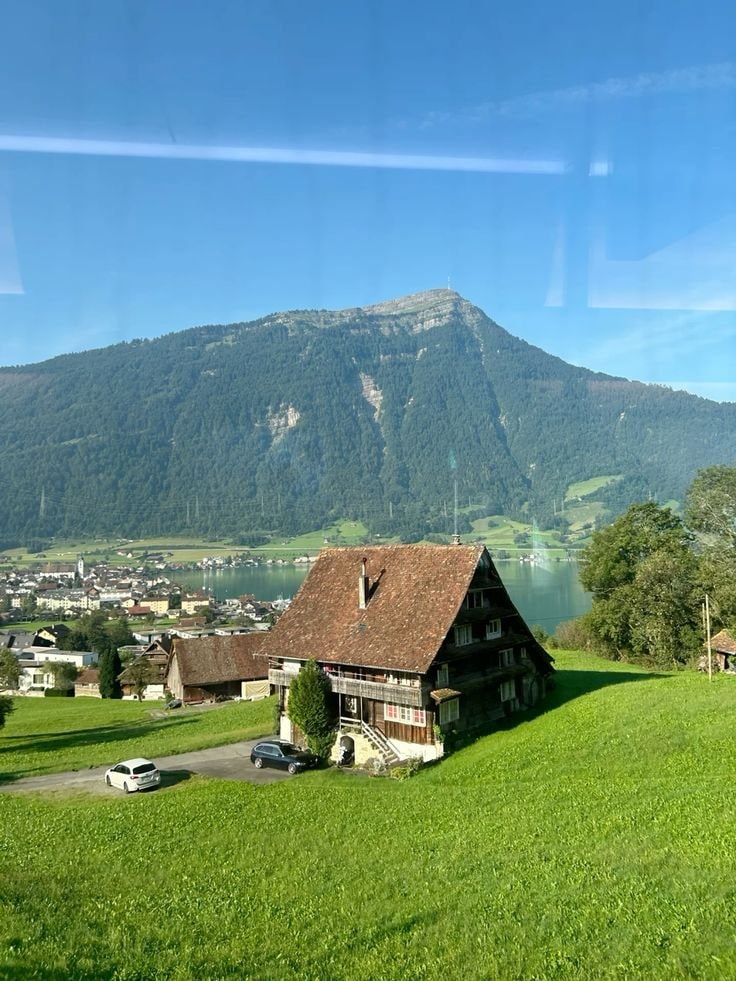 Switzerland countryside (photo 3 of 4)
