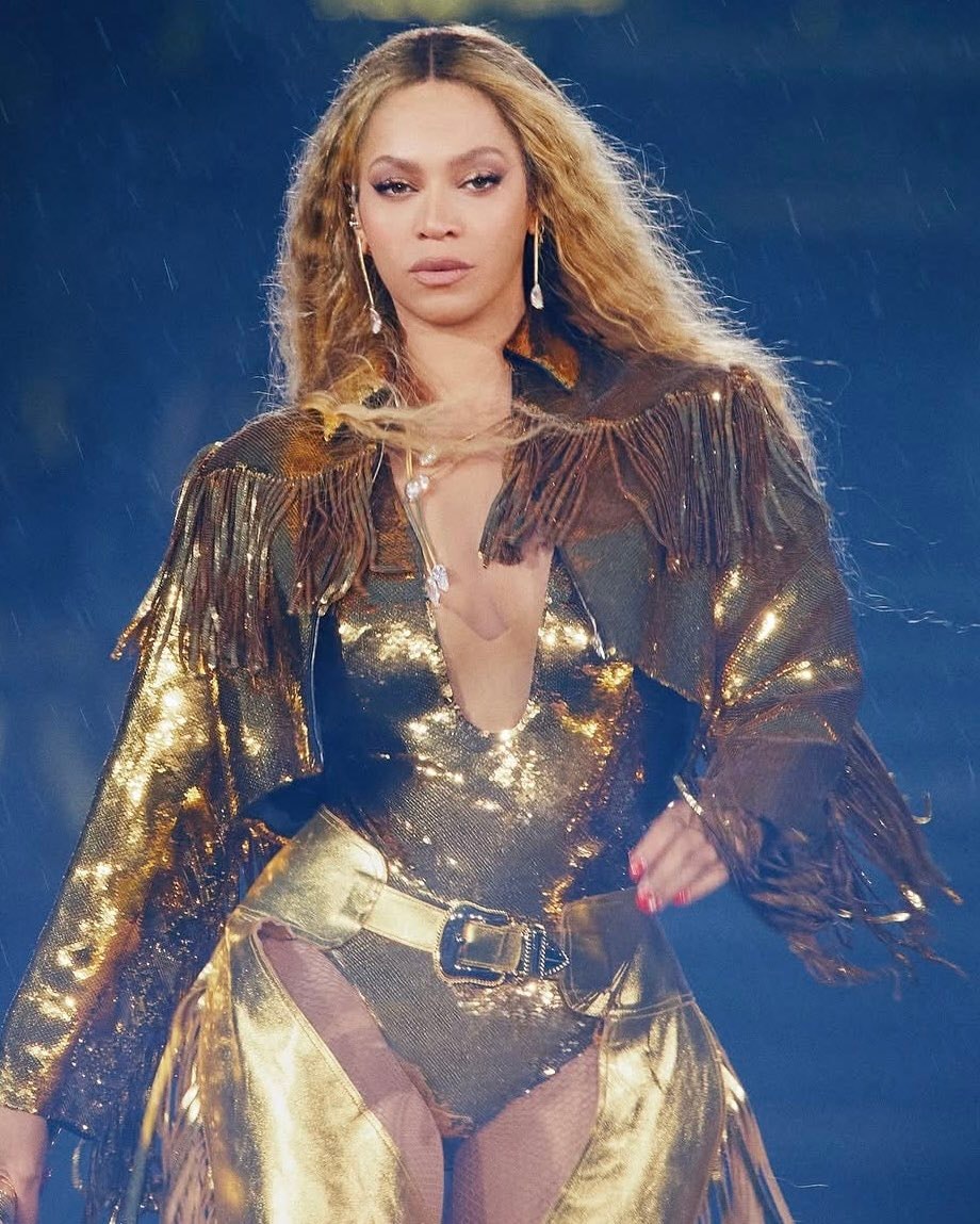 Beyoncé 45th birthday (photo 2 of 2)