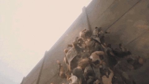 Brad Pitt World War Z zombie climb