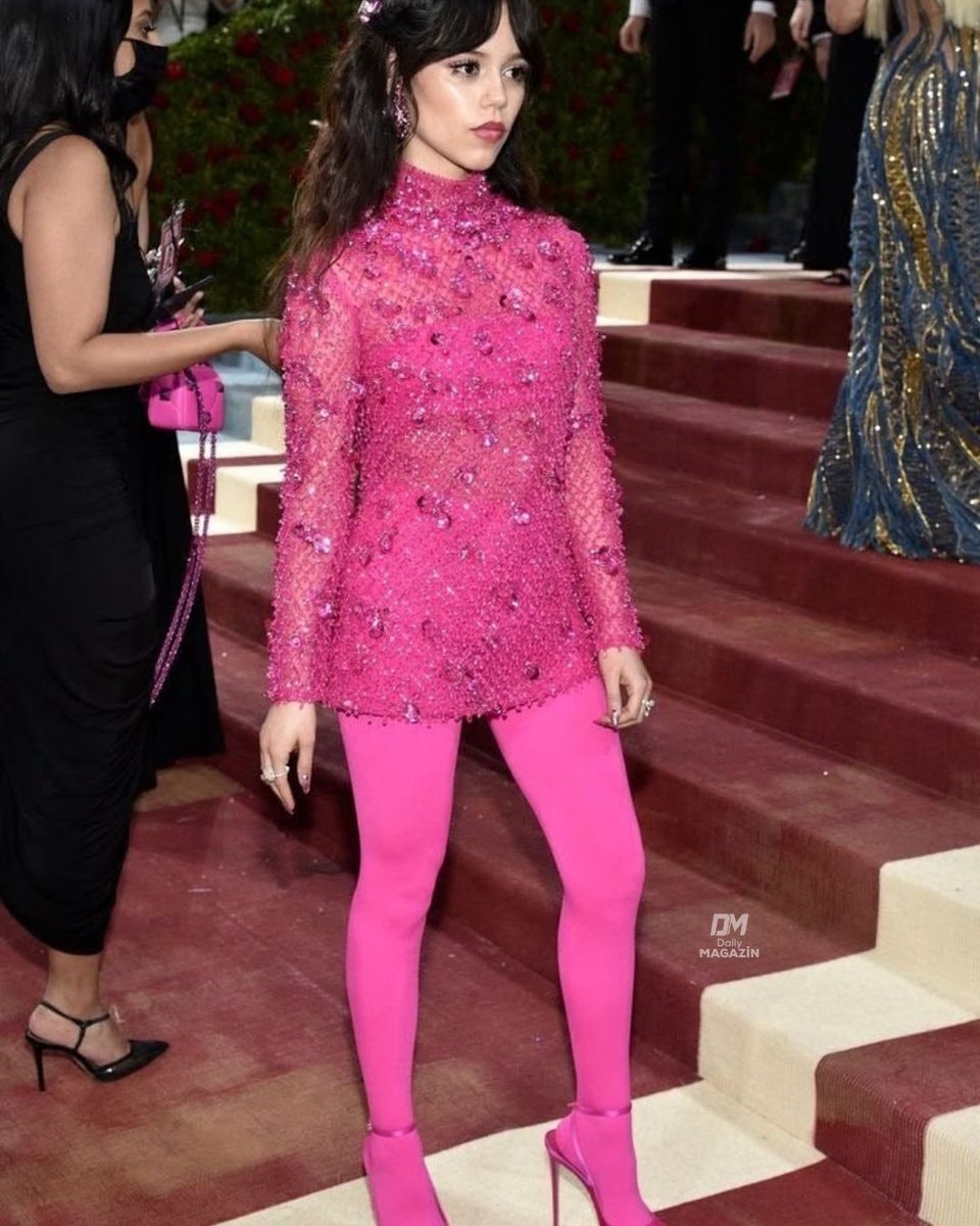 Jenna Ortega Barbie pink red carpet