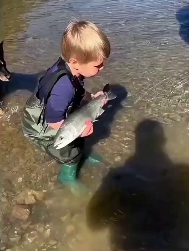 fish waves goodbye after release