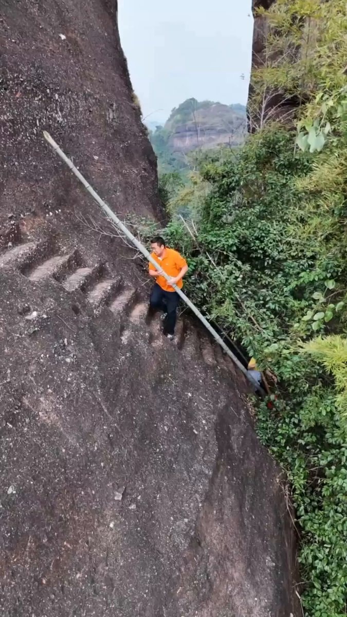 Danxia Mountain climb