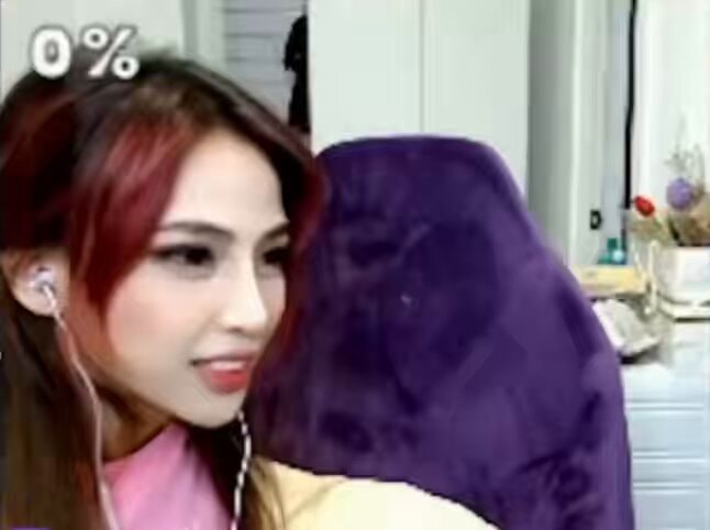 Streamer reveals why chair is covered