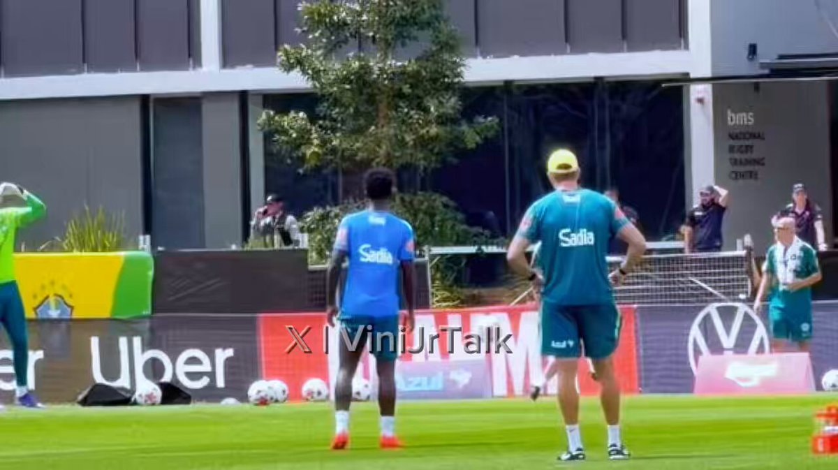 Vinicius Jr. push-ups discipline