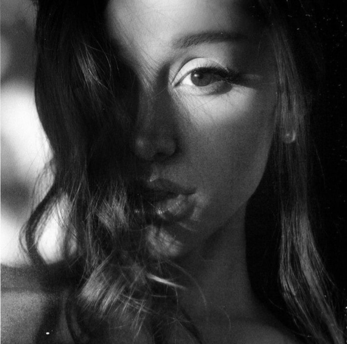 Ariana Grande hate that I made you love me (photo 2 of 2)