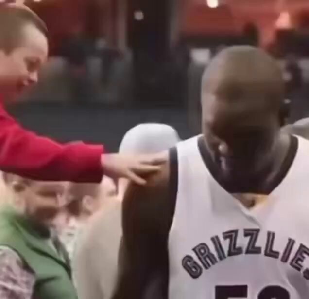 Fan meets Grizzlies player