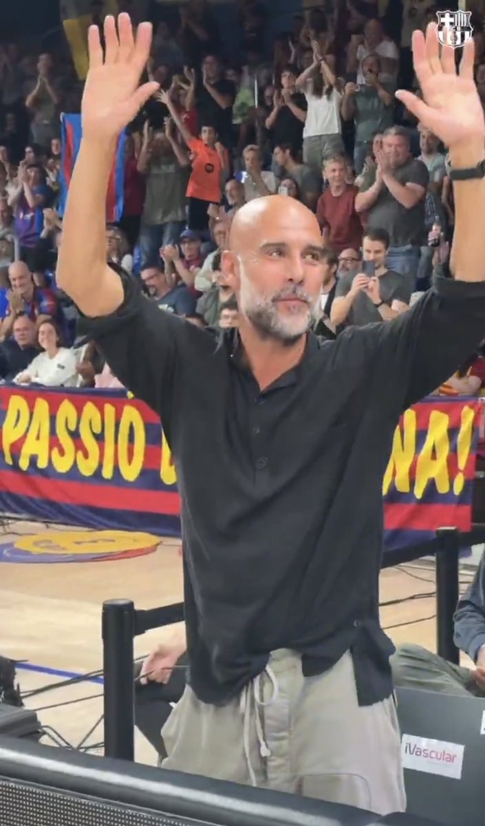 Pep Guardiola Barcelona basketball (photo 2 of 2) Pep Guardiola Barcelona basketball (photo 2 of 2)