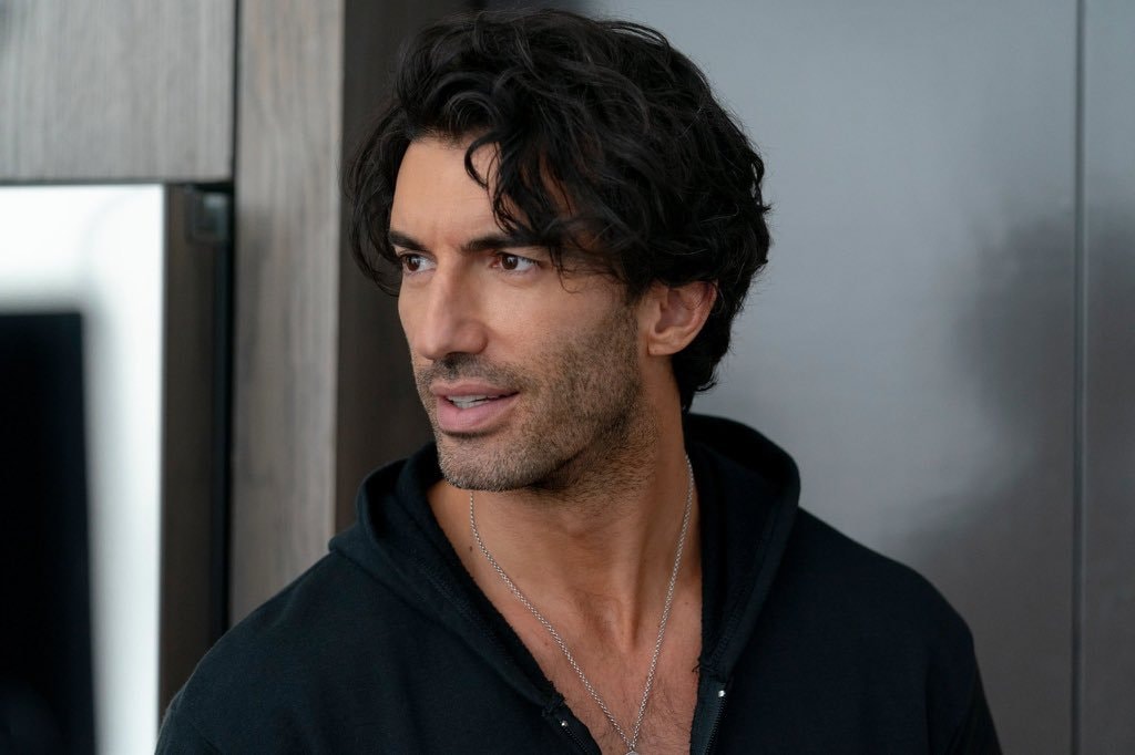 Justin Baldoni Blake Lively It Ends With Us legal fees (photo 1 of 2)