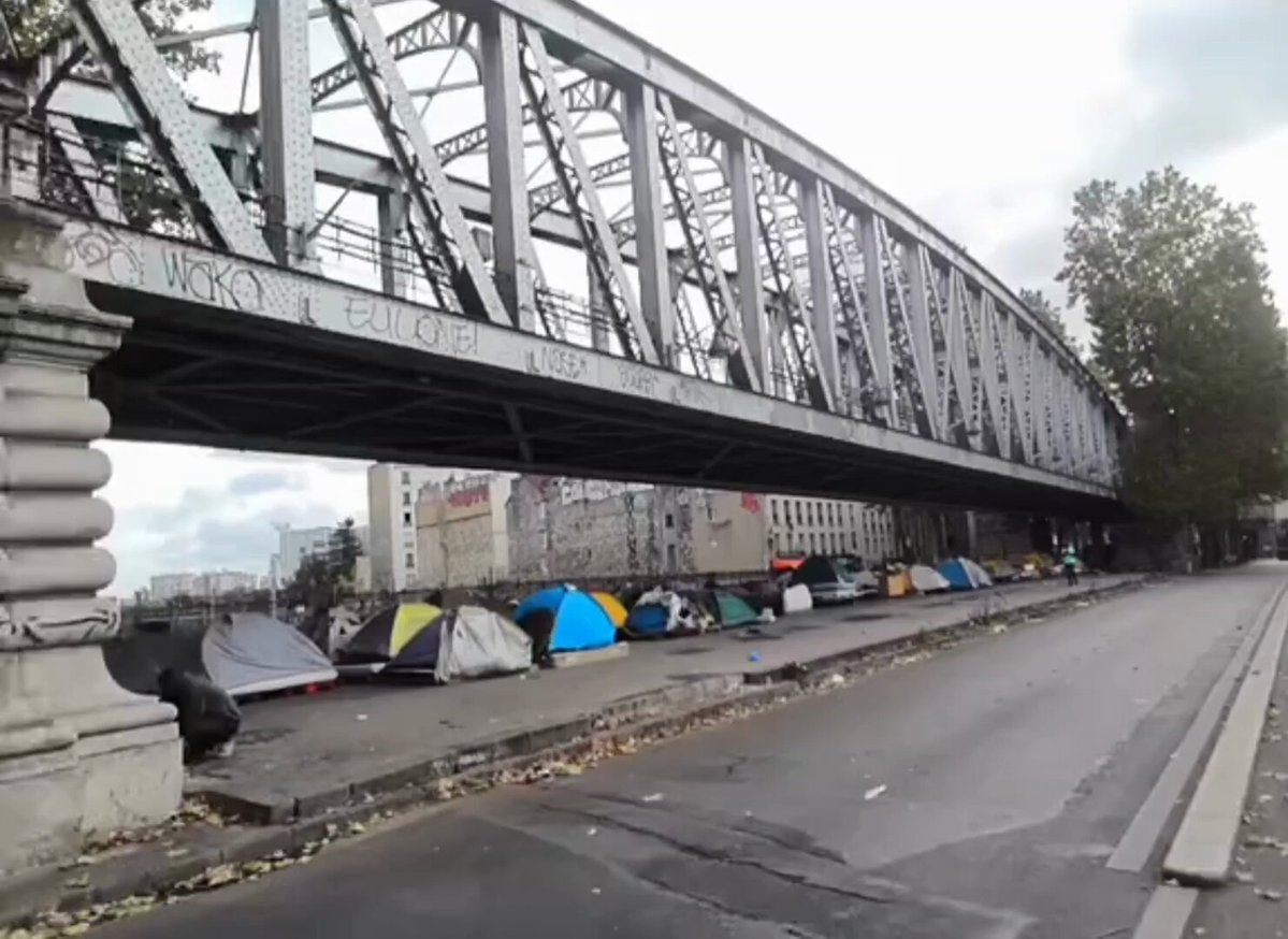 Bri on Paris encampments and the City of Lights