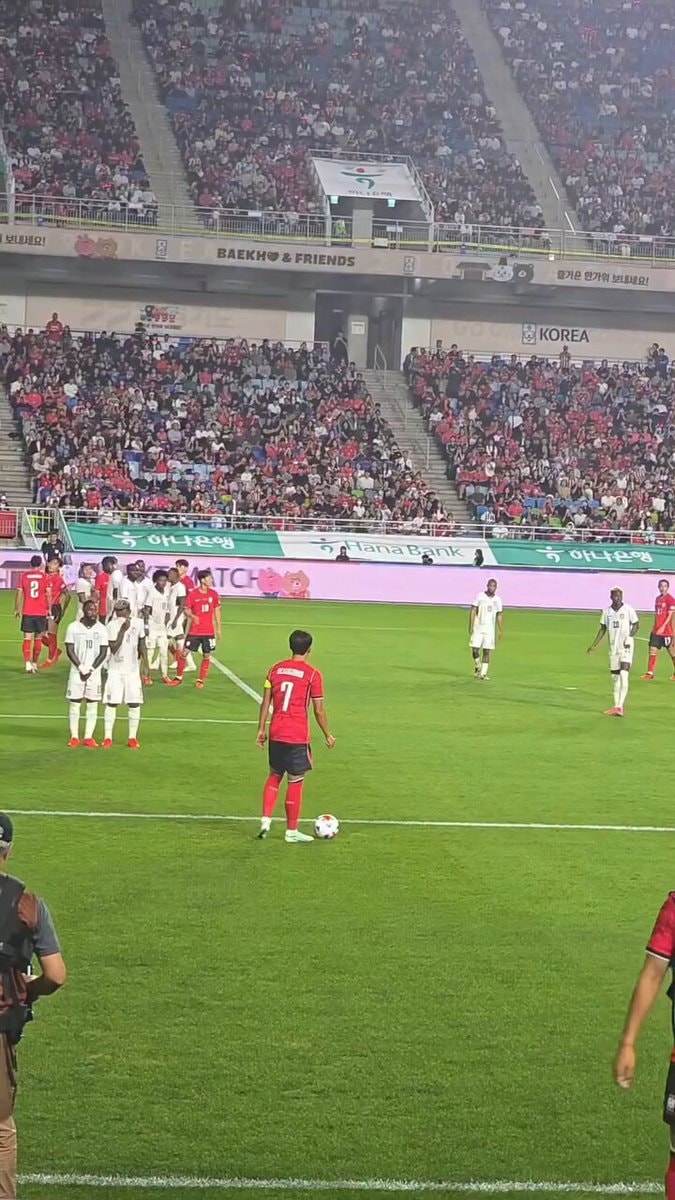 Heung Min Son goal compared to Kroos Heung Min Son goal compared to Kroos