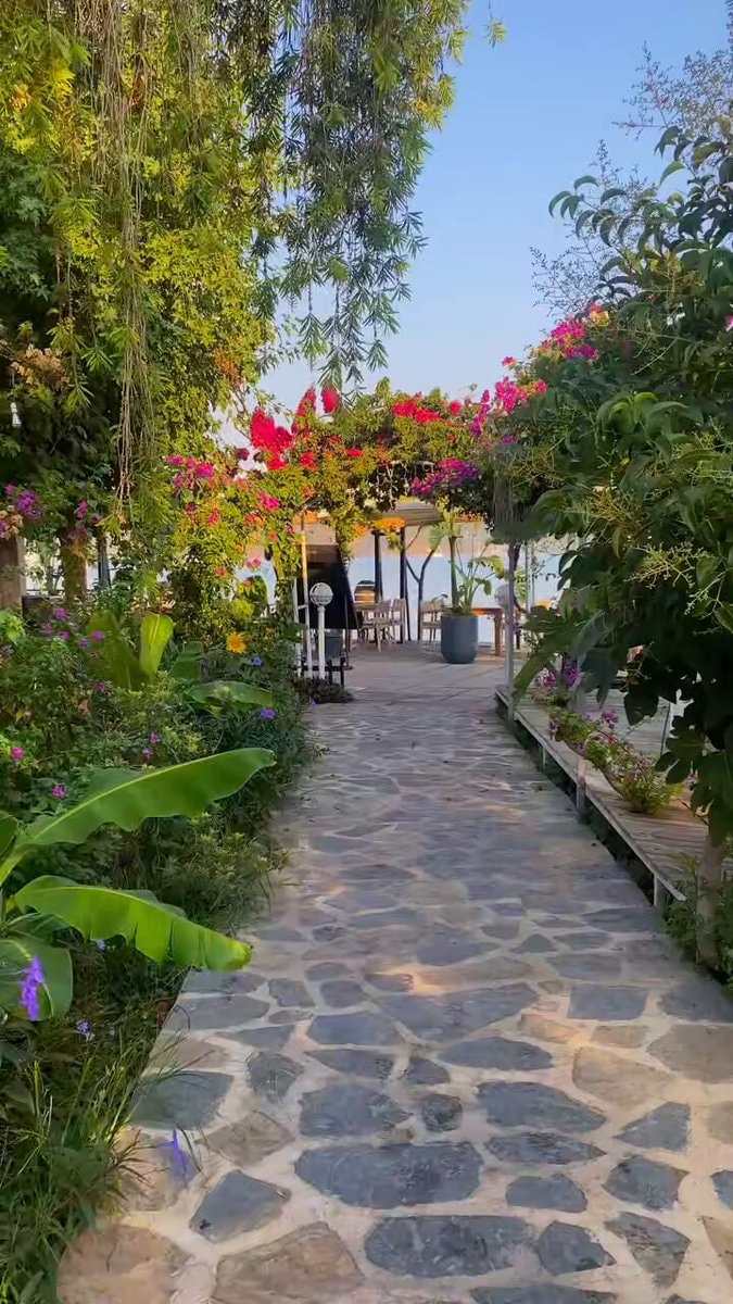 Italy coastal pathway