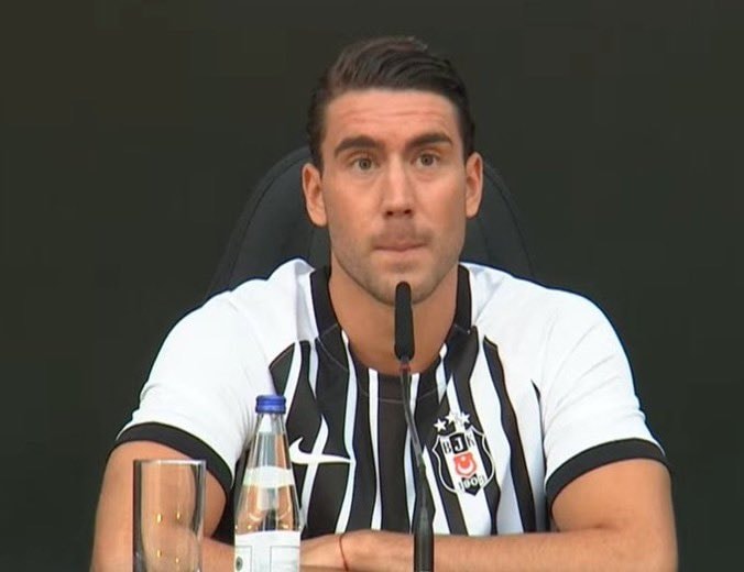 Dusan Vlahovic press conference