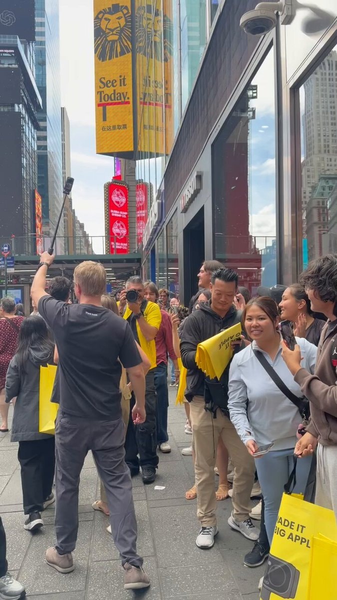 Insta360 Times Square Flagship Opening Insta360 Times Square Flagship Opening