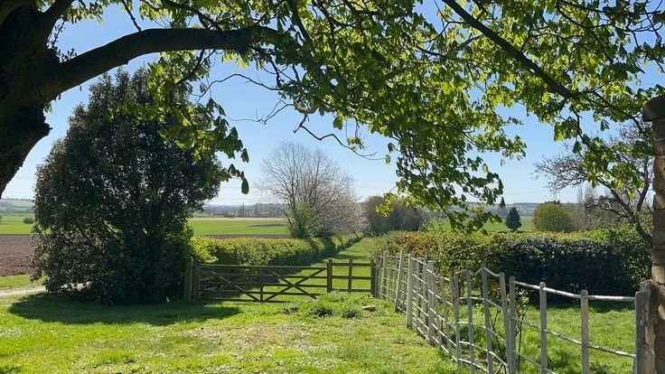 England countryside (photo 2 of 4)